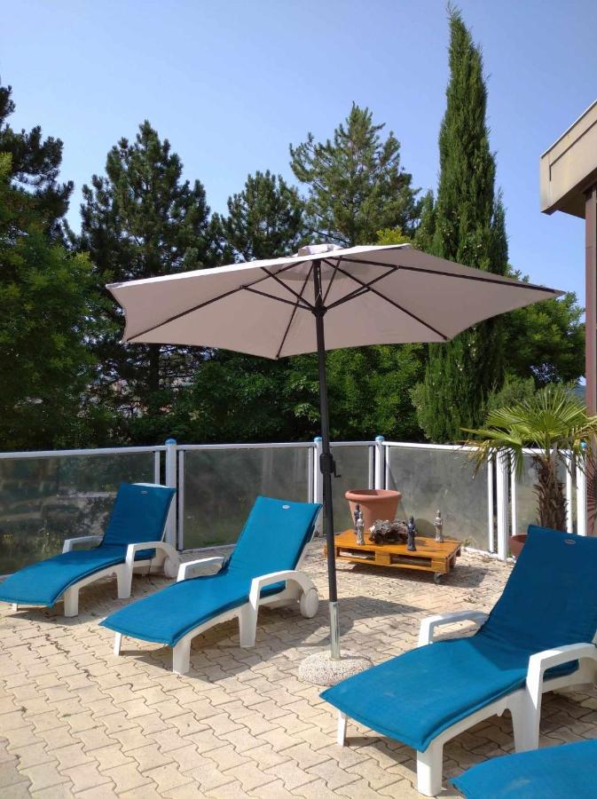 Hericlea Hotel Sport Millau Exterior foto