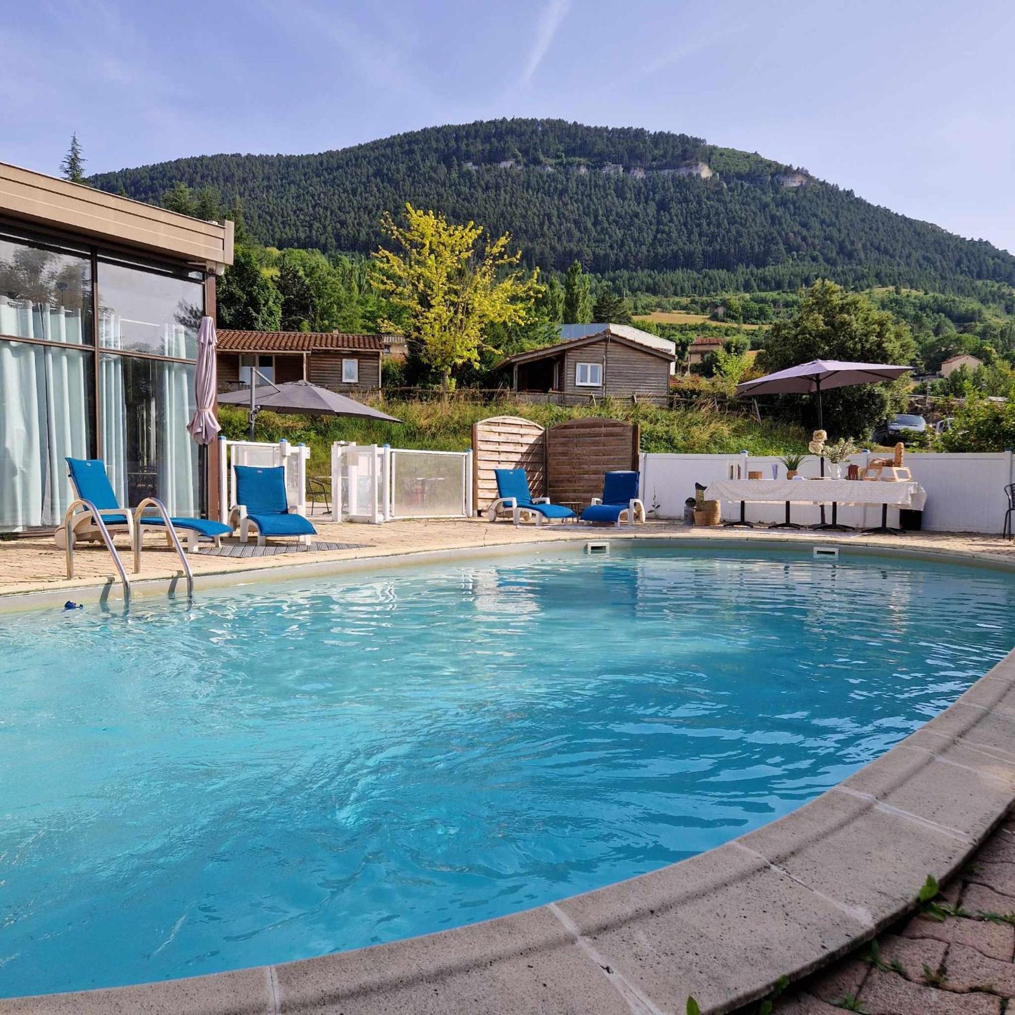 Hericlea Hotel Sport Millau Exterior foto
